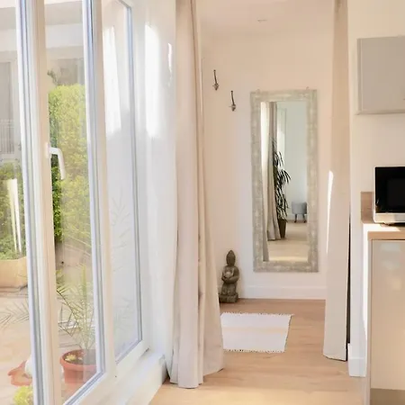 Nice, Dans Dans Un Ecrin De Nature Appartamento Nizza