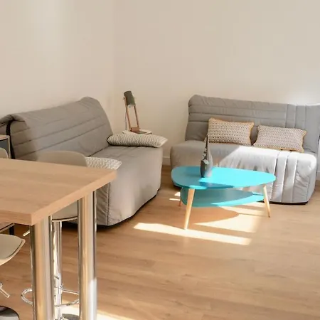 Nice, Dans Dans Un Ecrin De Nature Apartment